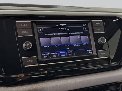 Volkswagen Taos S 2022