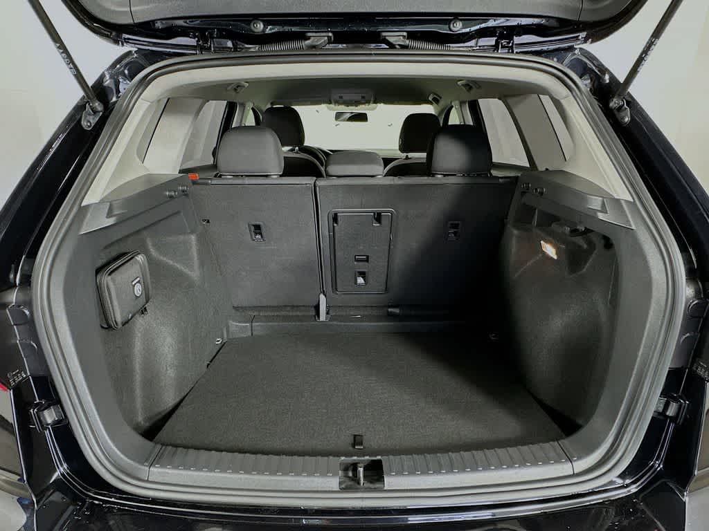 Volkswagen Taos S 2022