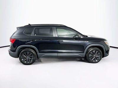 Volkswagen Taos S 2022