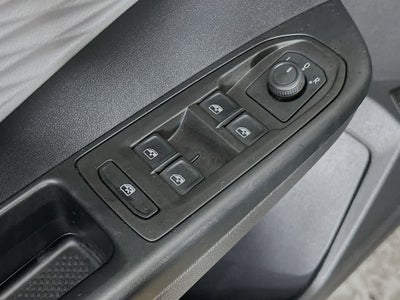 Volkswagen Taos S 2022