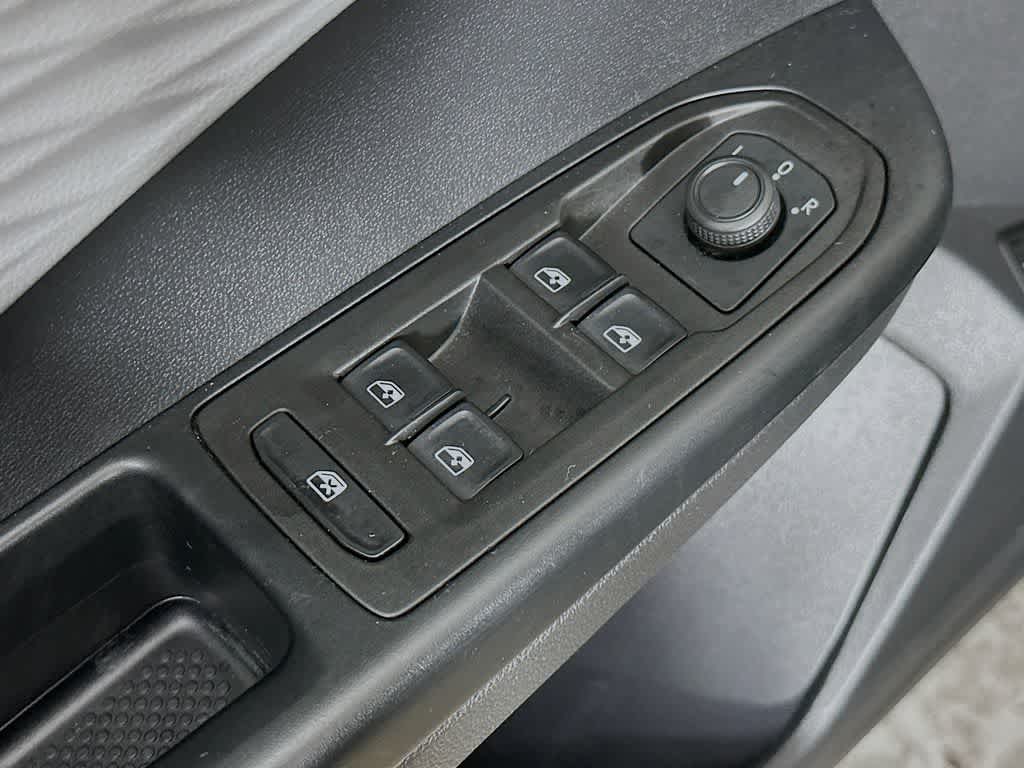 Volkswagen Taos S 2022