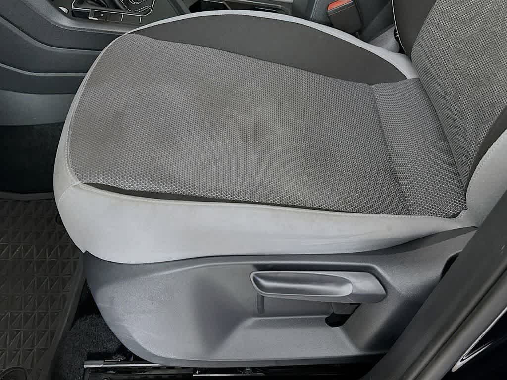 Volkswagen Taos S 2022