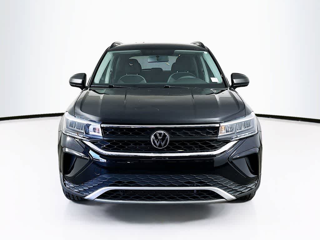 Volkswagen Taos S 2022
