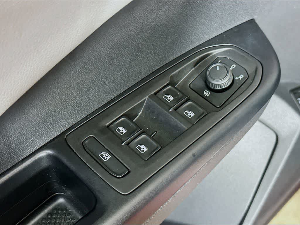 Volkswagen Taos SE 2023