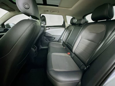 Volkswagen Taos SE 2022