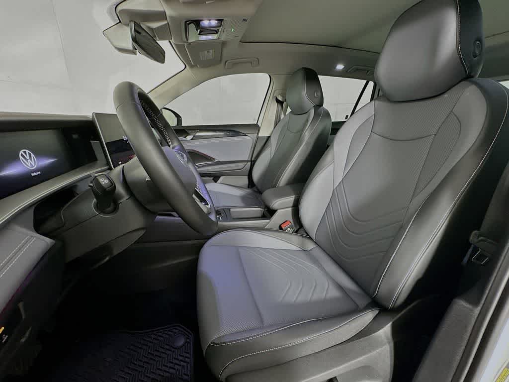 Volkswagen Tiguan SE 2025
