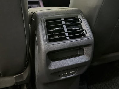 Volkswagen Tiguan SE 2025