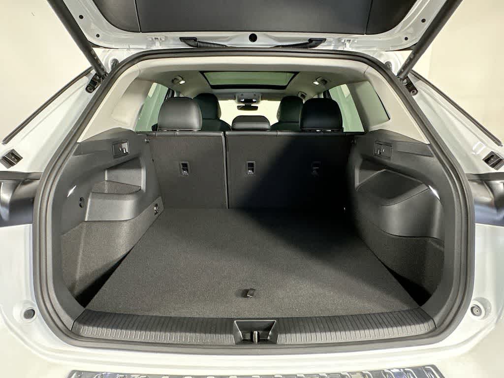 Volkswagen Tiguan SE 2025