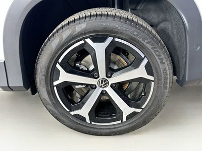 Volkswagen Tiguan SE 2025