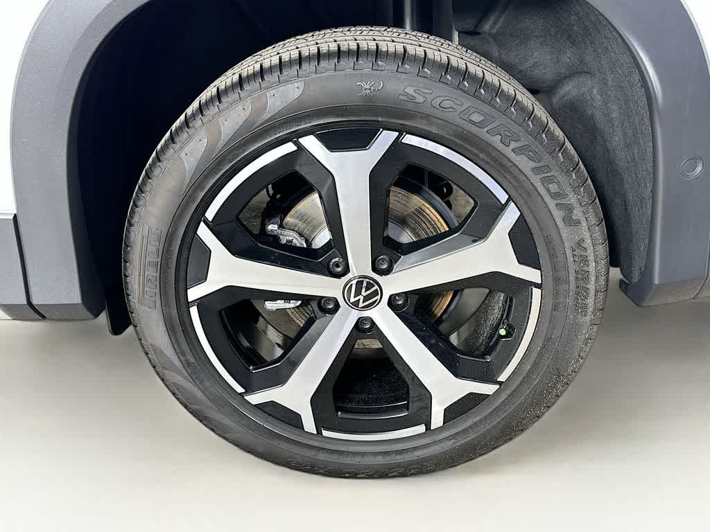 Volkswagen Tiguan SE 2025
