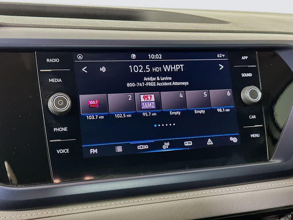 Volkswagen Taos SE 2024