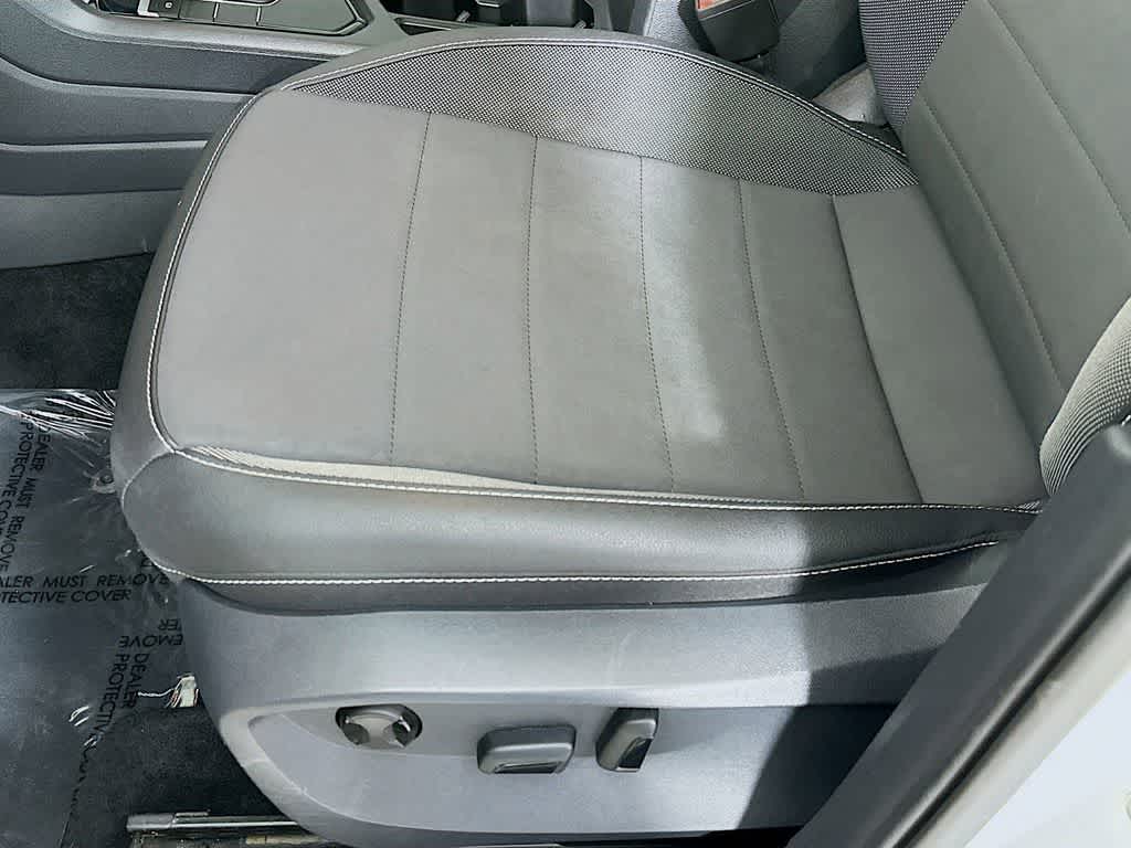 Volkswagen Taos SE 2024