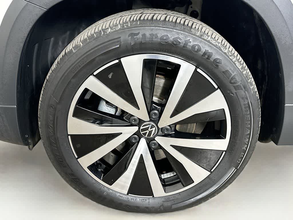 Volkswagen Taos SE 2024