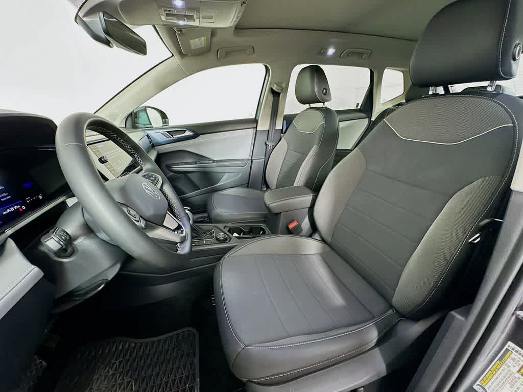 Volkswagen Taos SE 2024