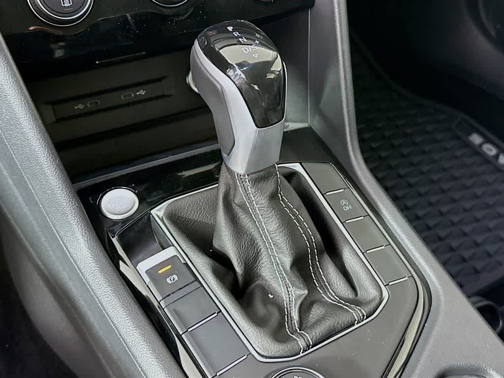 Volkswagen Taos SE 2024