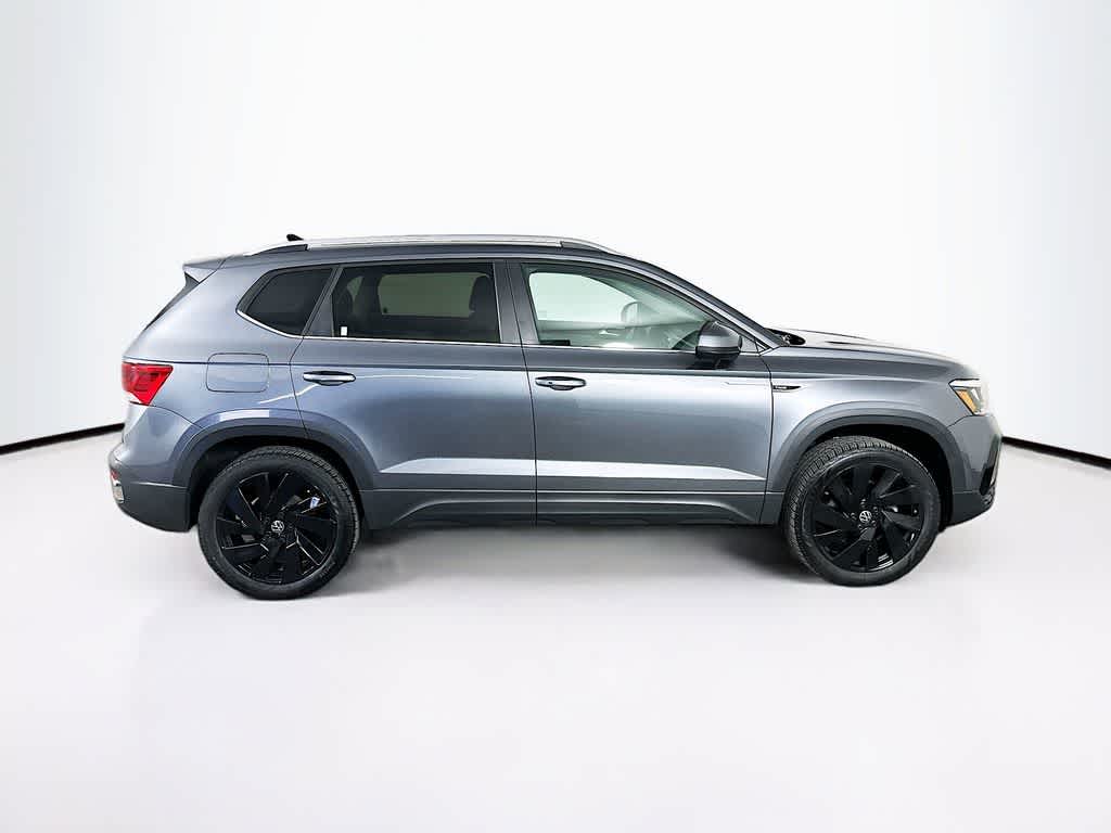 Volkswagen Taos SE 2024