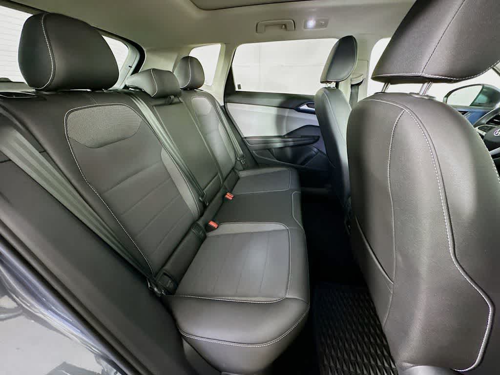 Volkswagen Taos SE 2024
