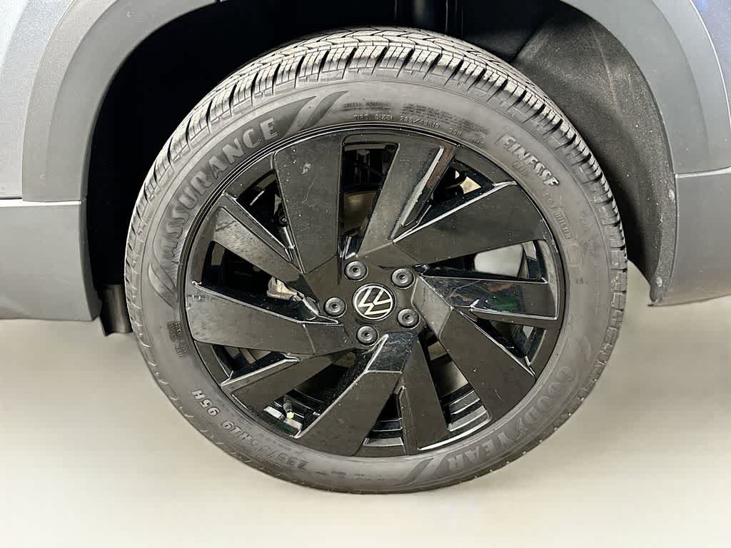 Volkswagen Taos SE 2024