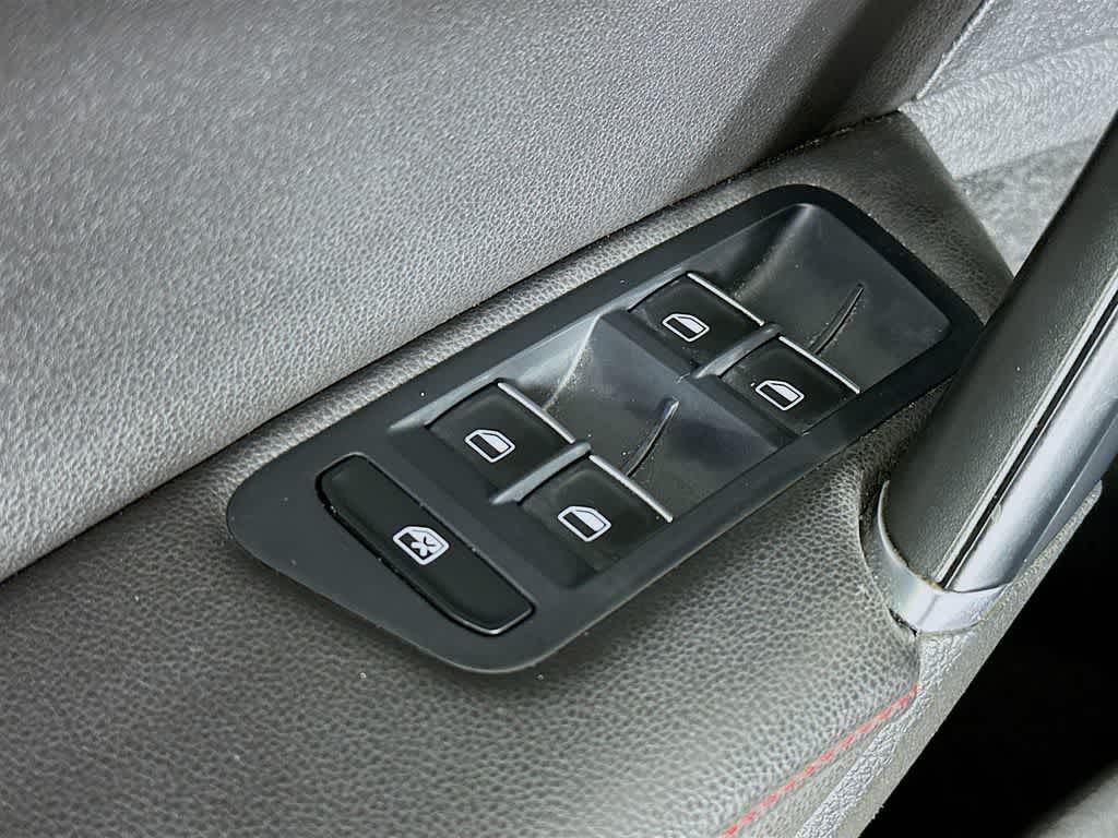 Volkswagen Golf GTI Autobahn 2015