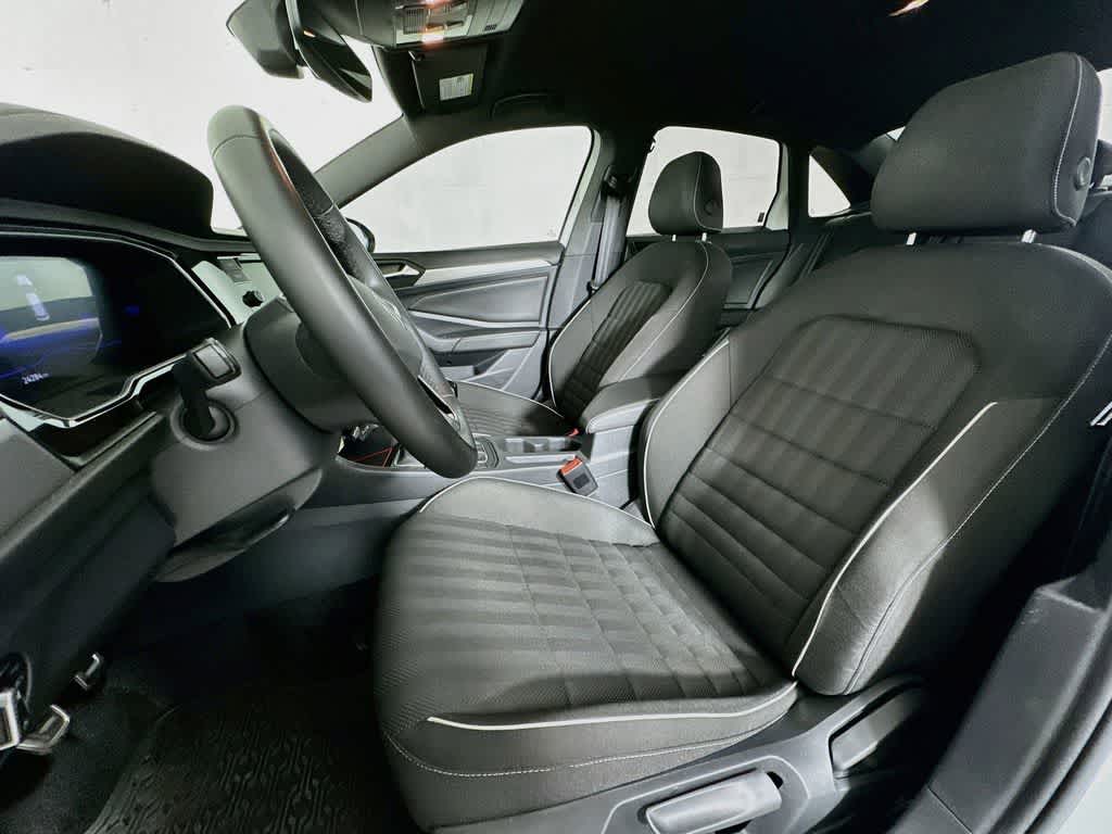 Volkswagen Jetta Sport 2024