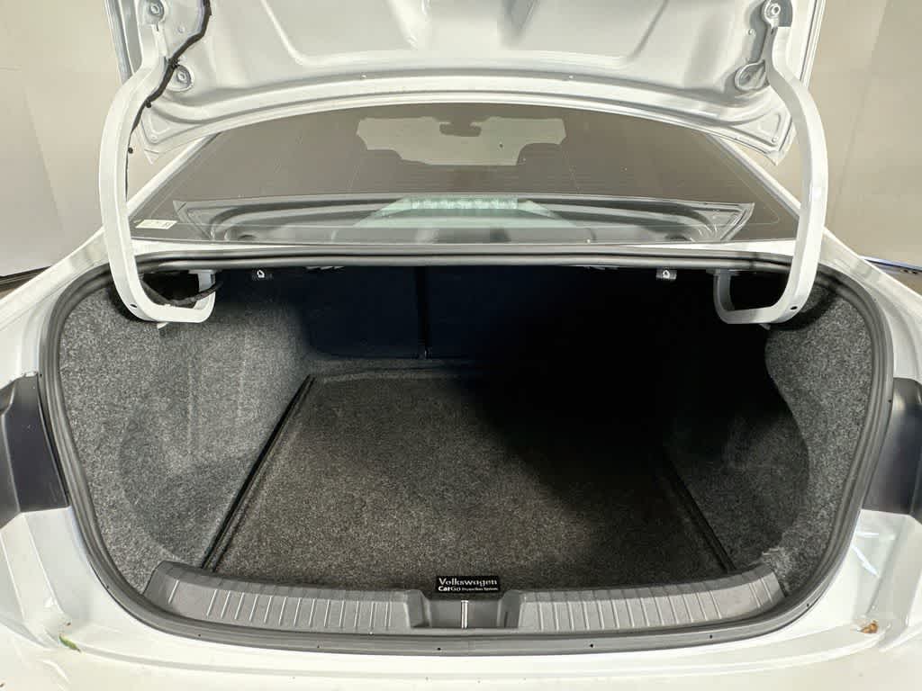 Volkswagen Jetta Sport 2024