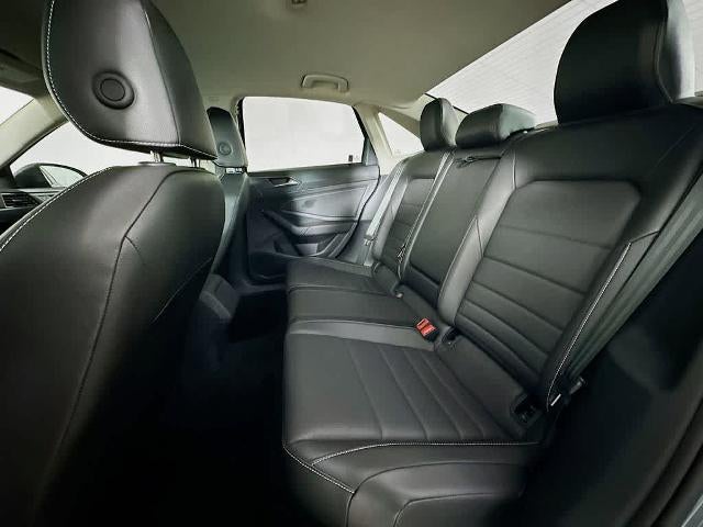 Volkswagen Jetta SE 2024