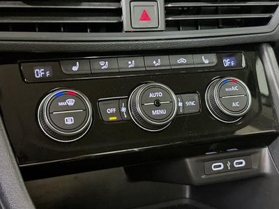 Volkswagen Jetta SE 2024