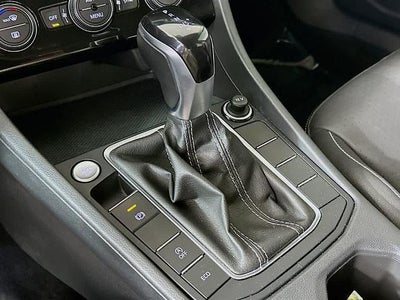 Volkswagen Jetta SE 2024