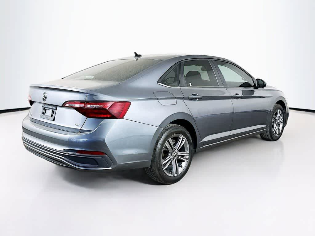 Volkswagen Jetta SE 2024