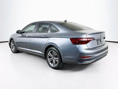 Volkswagen Jetta SE 2024