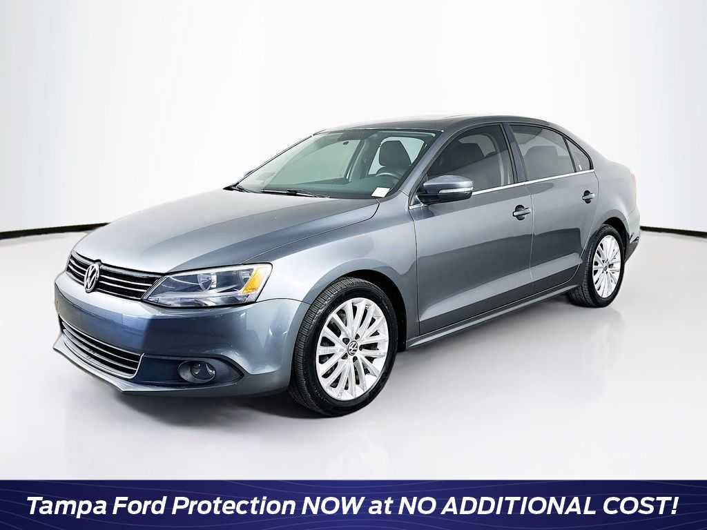 Volkswagen Jetta TDI de 2014 con paquete Premium y navegador
