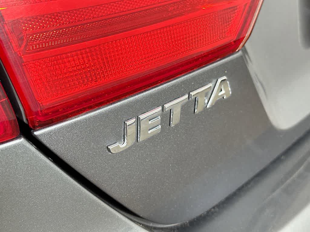 Volkswagen Jetta TDI de 2014 con paquete Premium y navegador