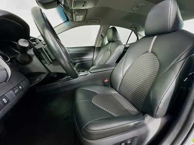 Toyota Camry SE 2018