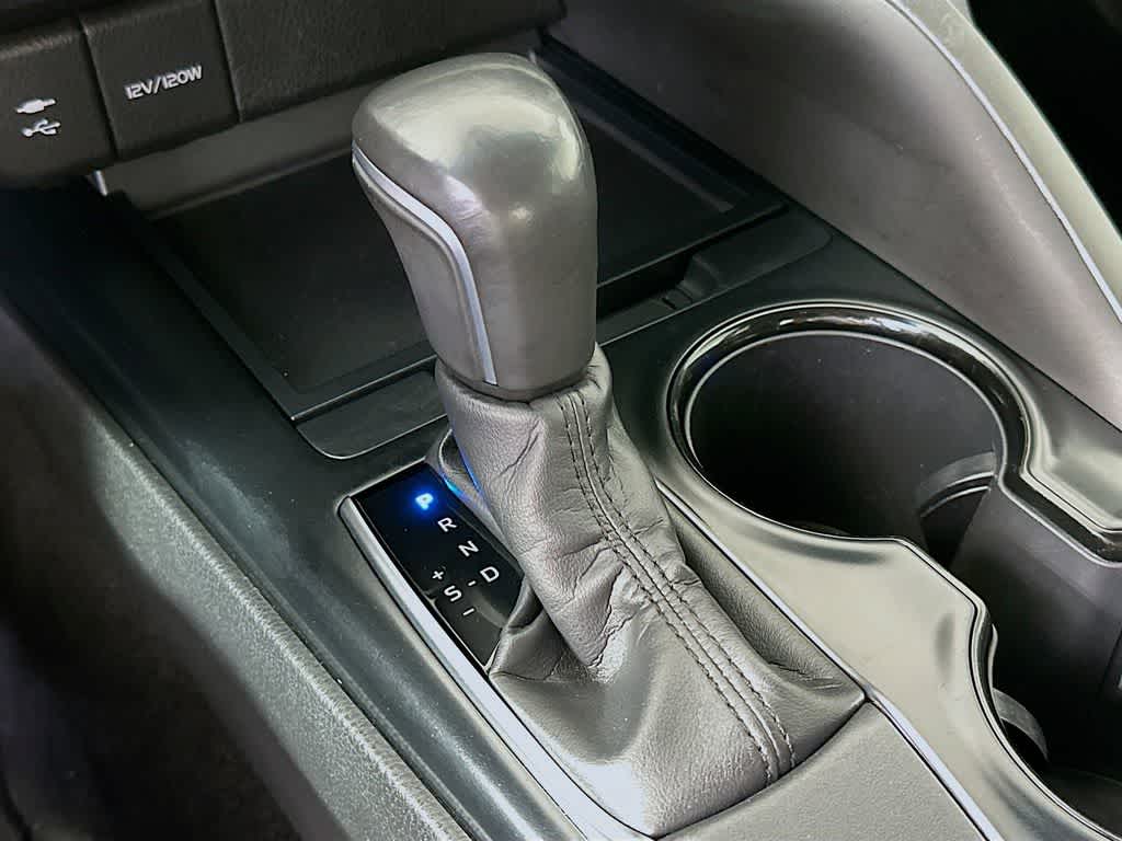 Toyota Camry SE 2018