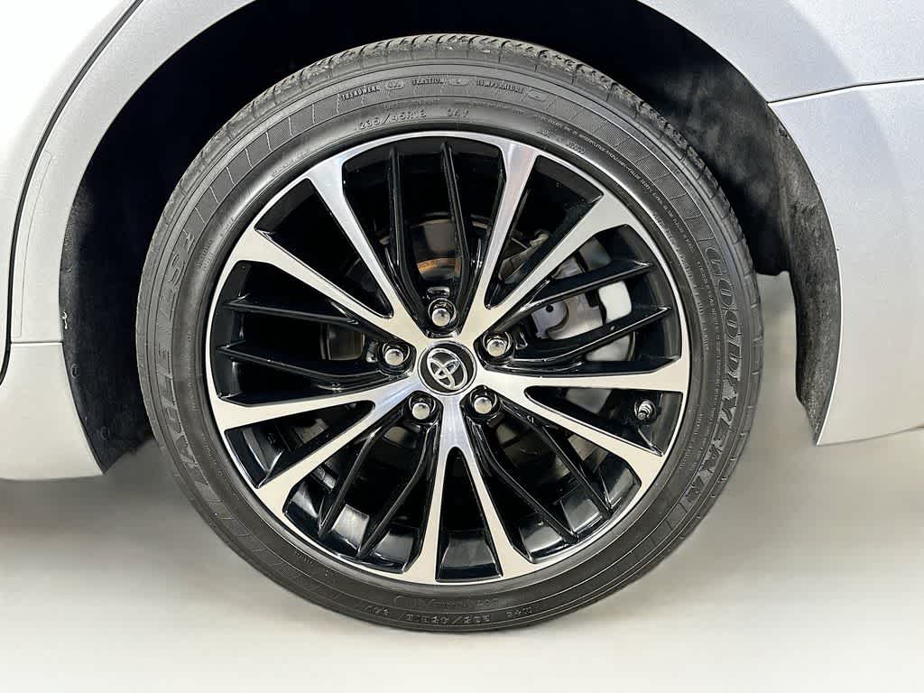 Toyota Camry SE 2018