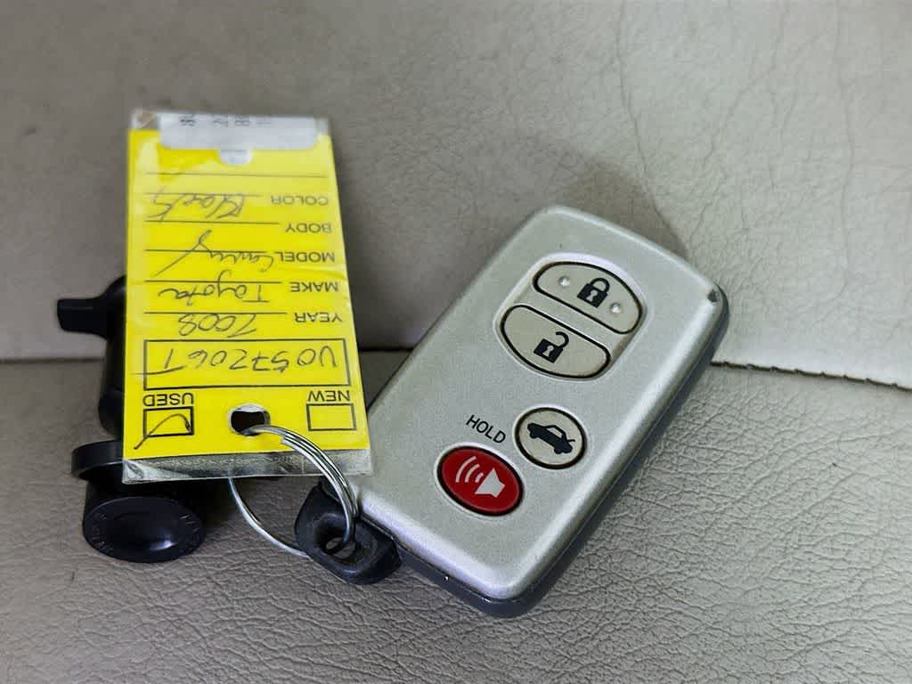 Toyota Camry Hybrid Base 2008