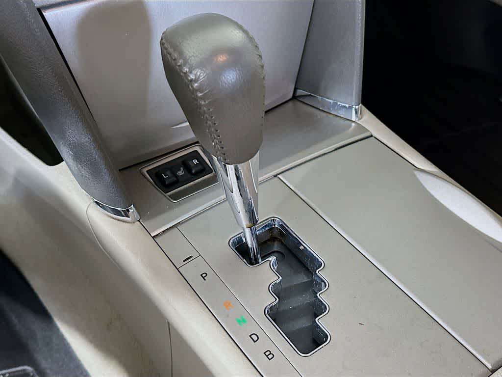 Toyota Camry Hybrid Base 2009