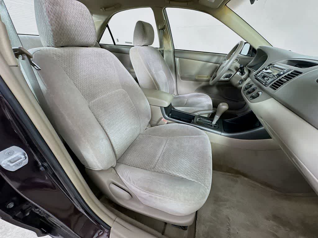 Toyota Camry LE 2003