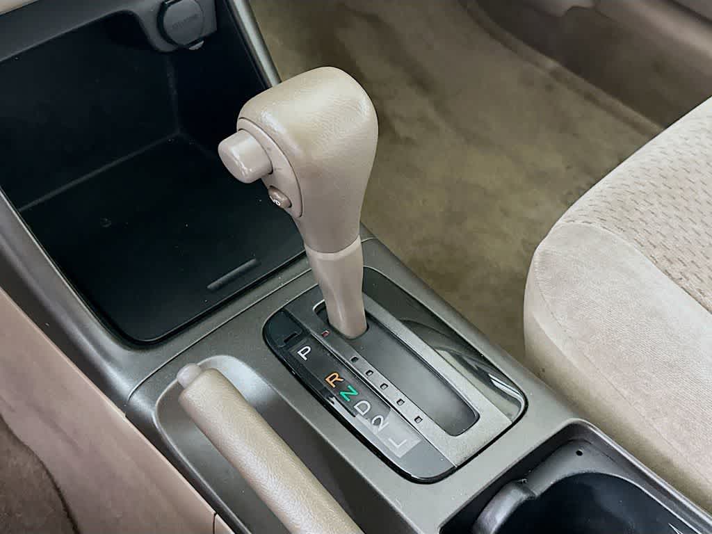 Toyota Camry LE 2003