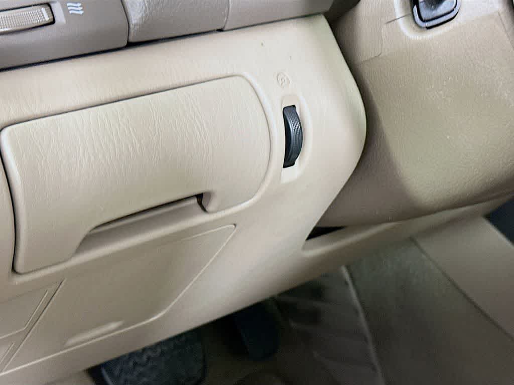 Toyota Camry LE 2003