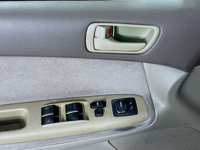 Toyota Camry LE 2003