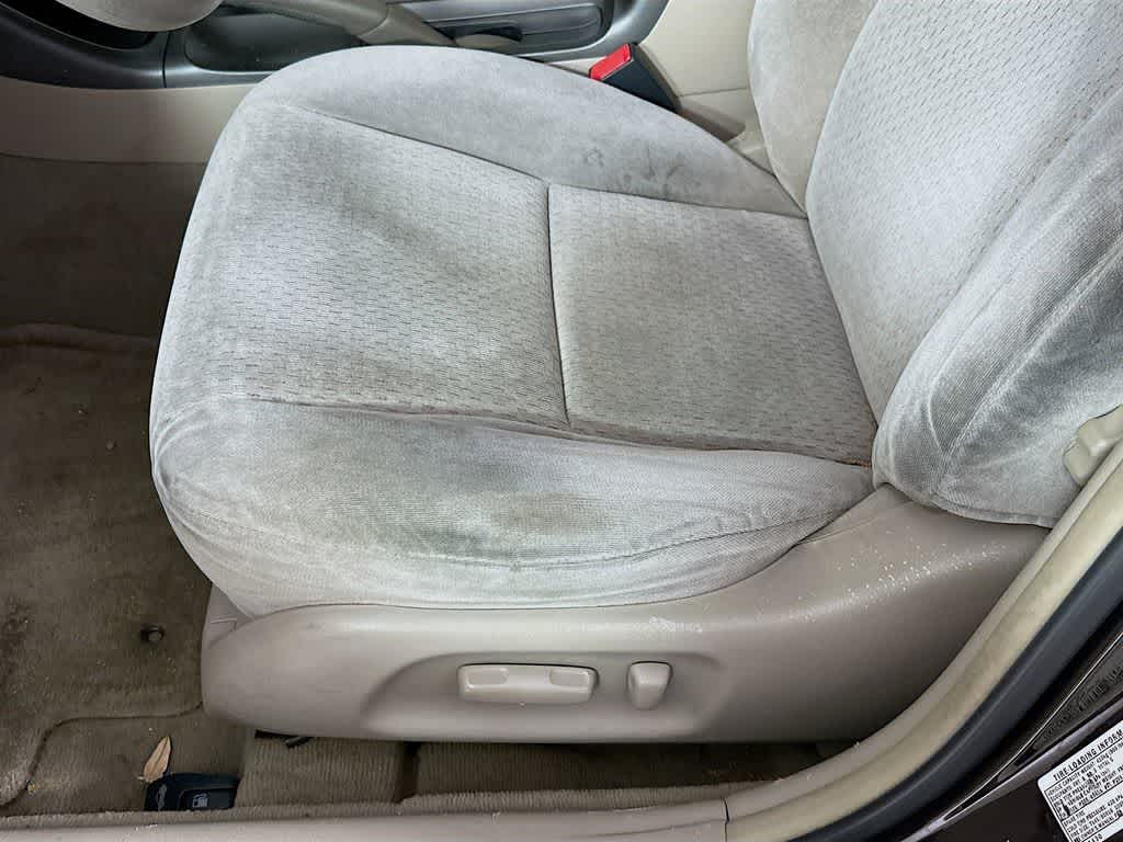 Toyota Camry LE 2003