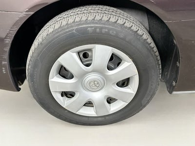 Toyota Camry LE 2003
