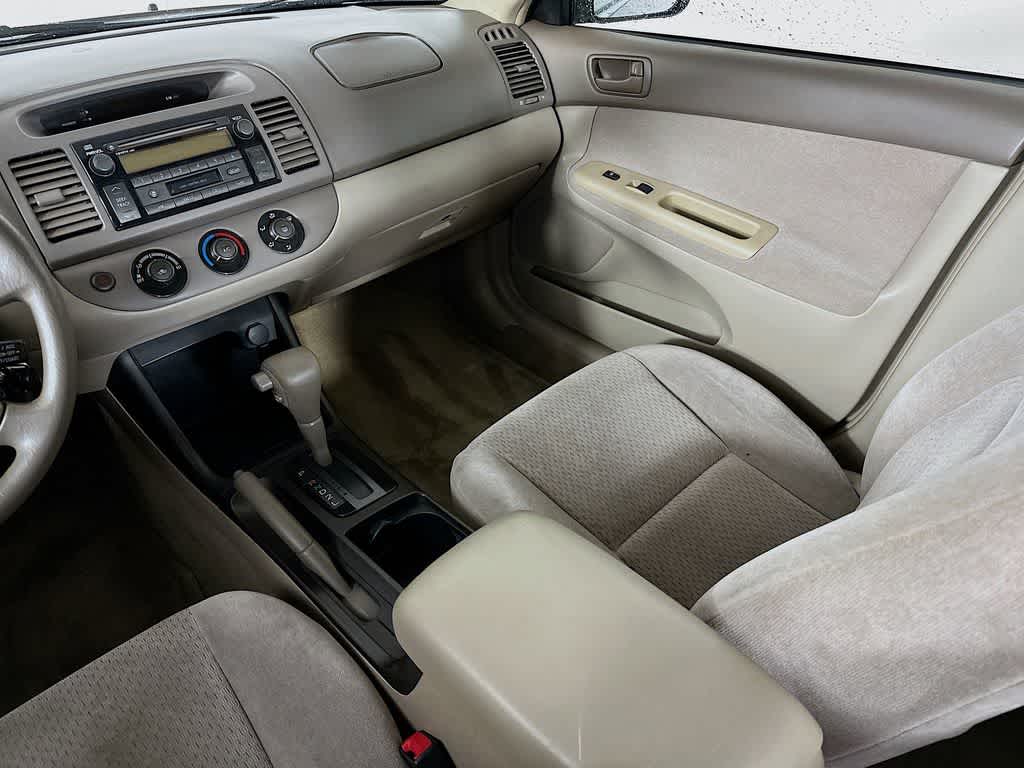 Toyota Camry LE 2003