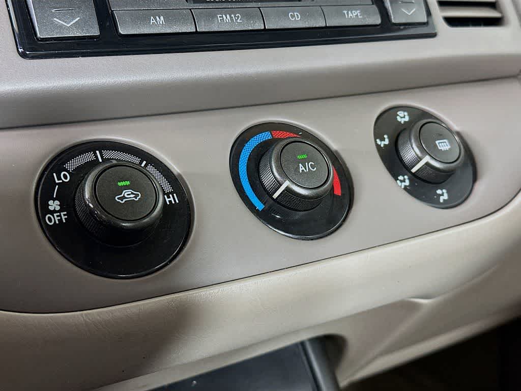 Toyota Camry LE 2003