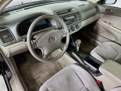 Toyota Camry LE 2003