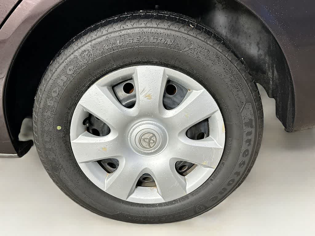 Toyota Camry LE 2003