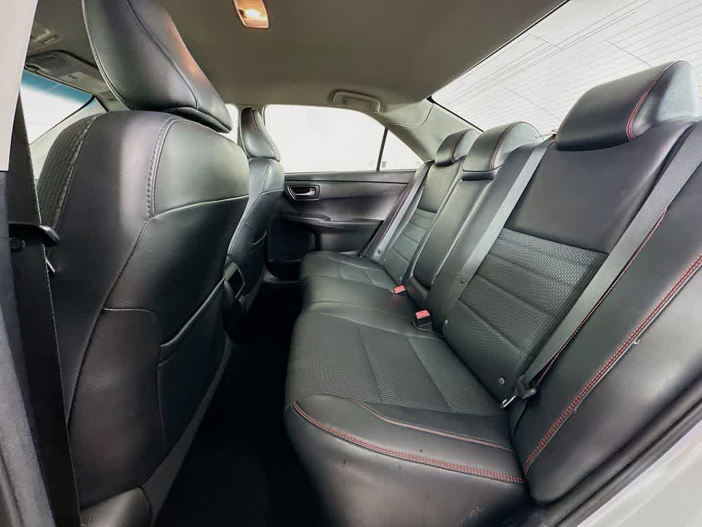 Toyota Camry SE 2017