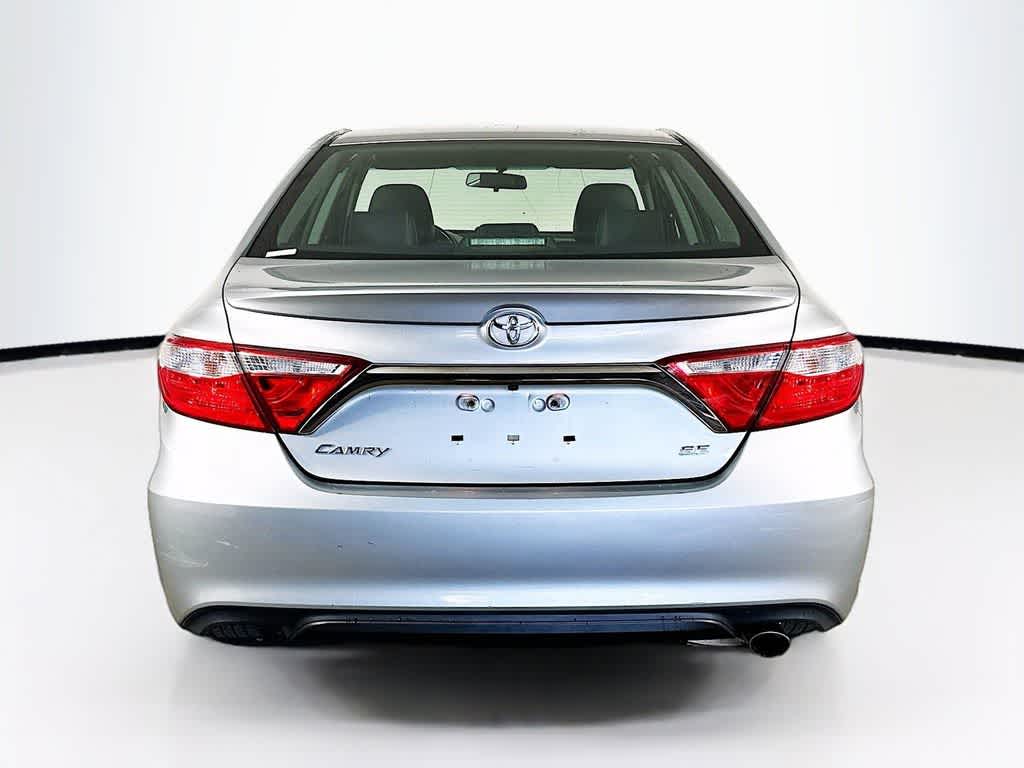 Toyota Camry SE 2017