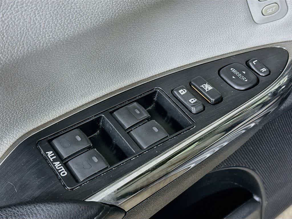 Toyota Avalon Limited 2013